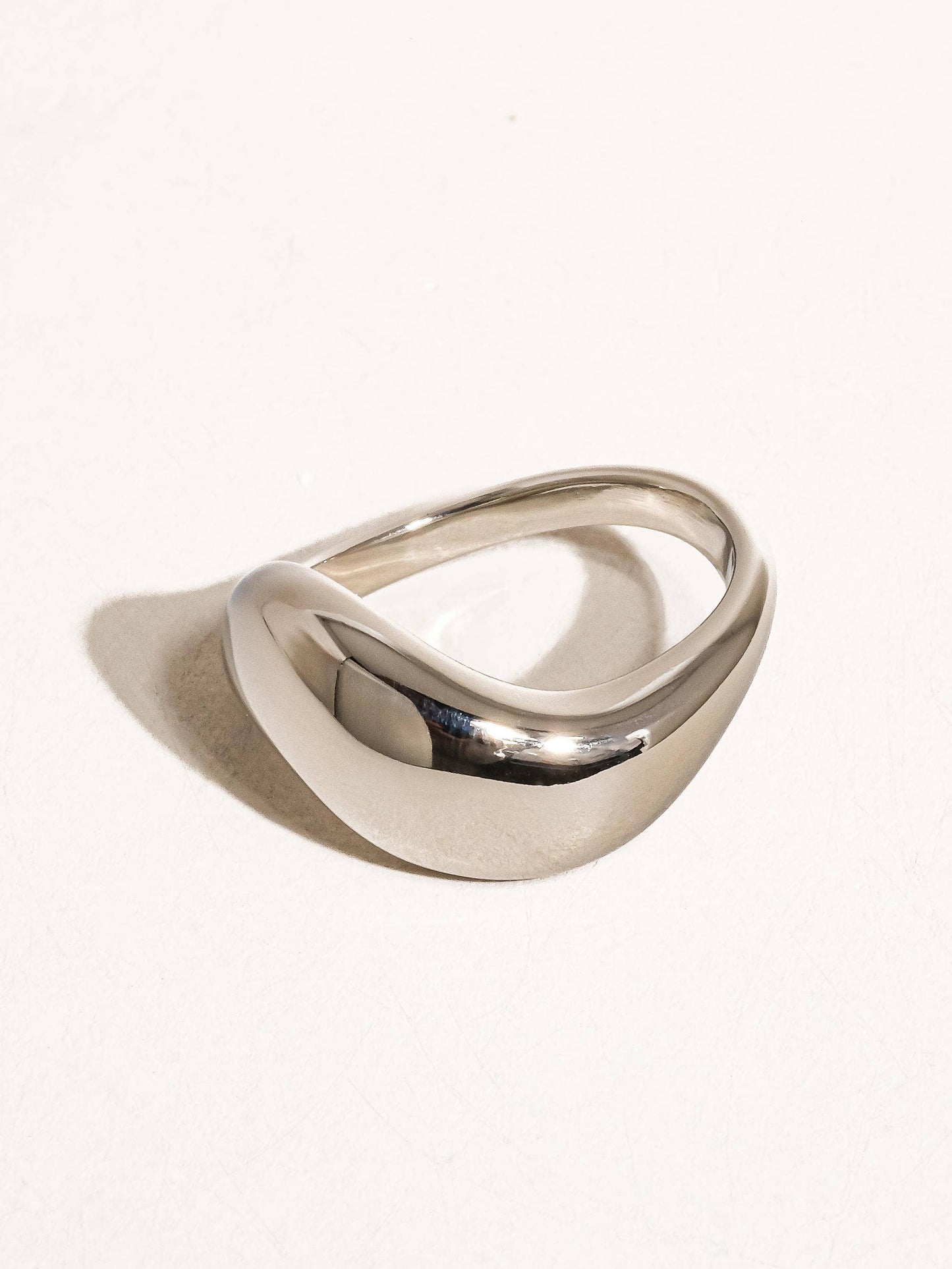 Classic Wavy Ring
