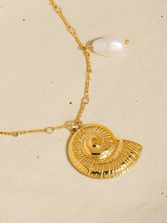 18K Gold Shell Pearl Necklace